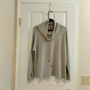Gray Top - Size L Never Worn